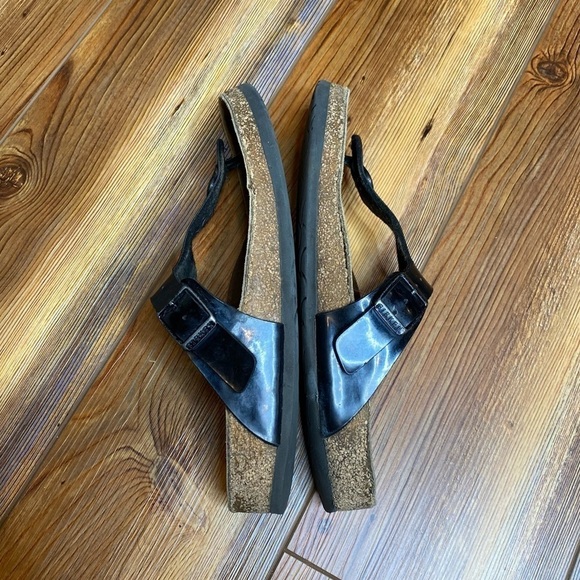 Birkenstock Sandals Gizeh Patent Leather Black - Picture 6 of 10